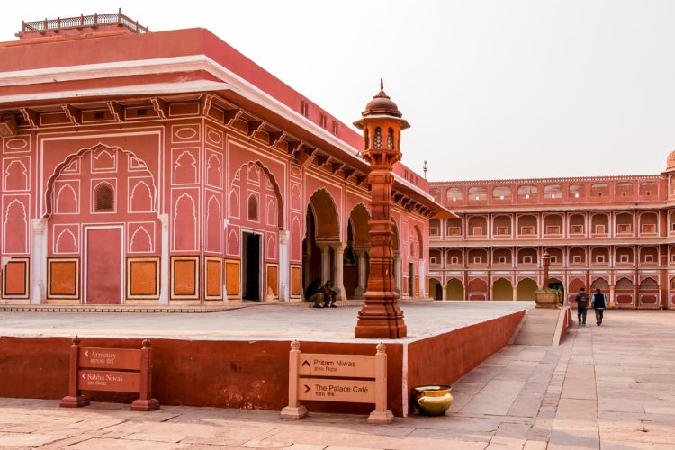 Majestic forts and vibrant markets in Jaipur, showcasing the top places to visit in the Pink City.