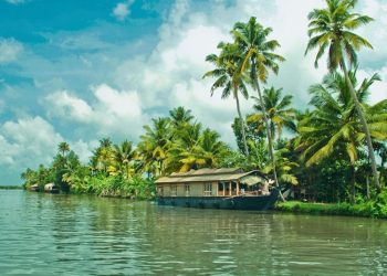 Chennai : A beautiful blend of South Indian traditions and modernity.