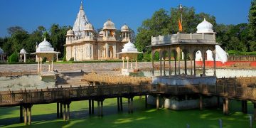 Grand Shree Pashupatinath Temple in Mandsaur, Madhya Pradesh, showcasing stunning architecture and spiritual significance.