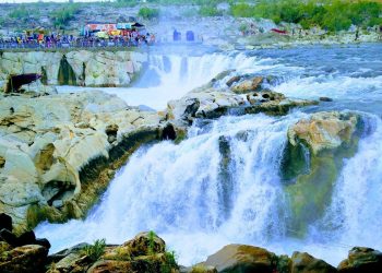 Jabalpur: The Cultural Capital of Madhya Pradesh - Historic Sites, Natural Beauty, and Vibrant Traditions. Jabalpur: The Cultural Capital of Madhya Pradesh - Historic Sites, Natural Beauty, and Vibrant Traditions.