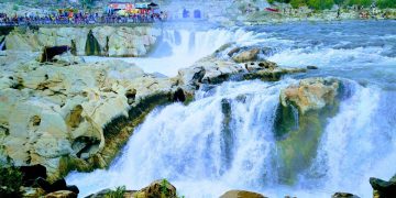 Jabalpur: The Cultural Capital of Madhya Pradesh - Historic Sites, Natural Beauty, and Vibrant Traditions. Jabalpur: The Cultural Capital of Madhya Pradesh - Historic Sites, Natural Beauty, and Vibrant Traditions.