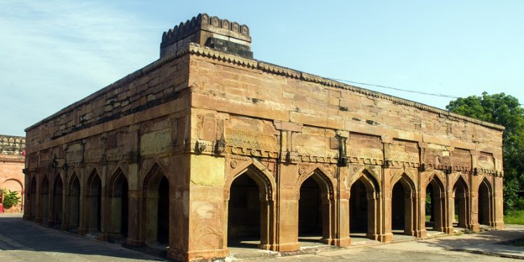 Mirzapur’s Best Kept Secrets – Explore the City Like a Local