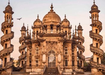 Junagadh: A Historic Gem Nestled in Nature’s Embrace