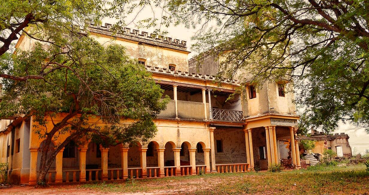 "Exploring the heart of Tamil Nadu’s rich cultural heritage through traditional temples and vibrant local life in Aruppukkottai"