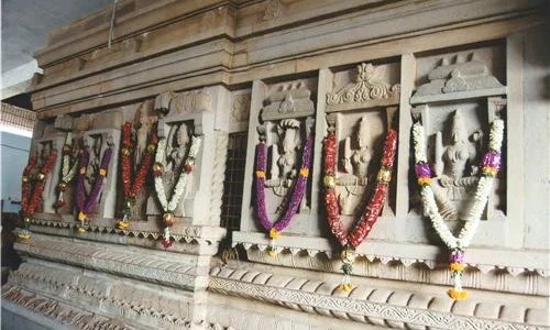 "Colorful entrance of Sri Jagajjanani Temple in Nandyal, a sacred site near Kurnool."