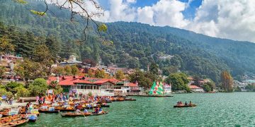 Discover Uttarakhand: Famous Places You Shouldn’t Miss